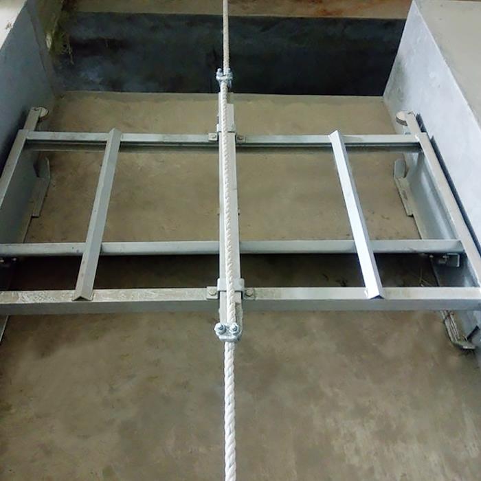 Sistema raspador de esterco GOLDENEST para aves